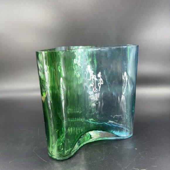 Southern Living Green Clear and Blue Art Glass Vase Abstract Shape Glass Vase - Picture 14 of 16